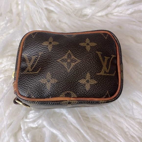 Louis Vuitton Trousse Wapity with Red Interior cosmetic case catch all pouch - Picture 2 of 12